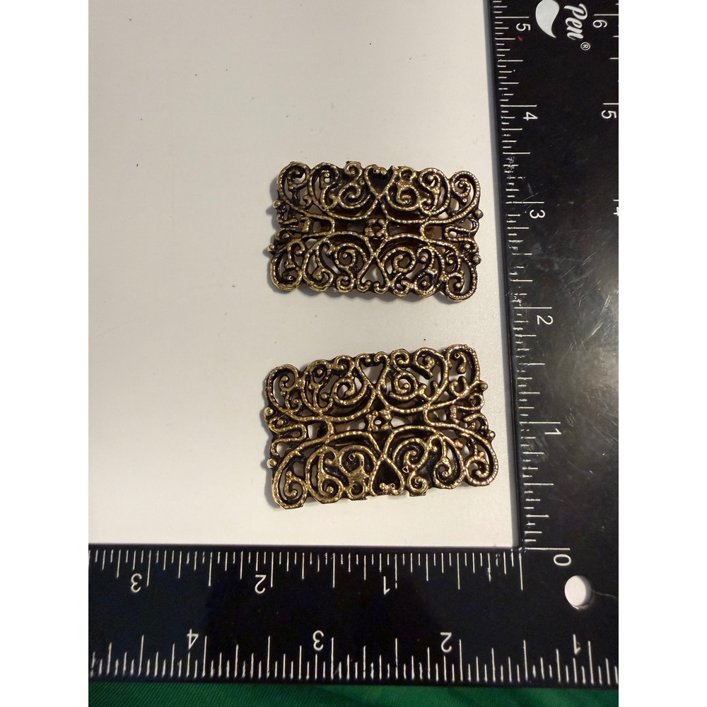 Vintage Tip-Top Gold Tone Filigree‎ Shoe Clips Scrollwork Rectangular Accessory